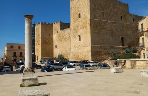 Salemi Cama Y Desayuno | B&B Al Castello