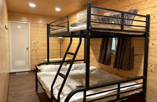 White Sand Beach Casa | B&B American Style cabin 5 minutes from the sea