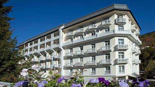 Brides-les-Bains Hotel | B&B HOME Brides-les-Bains Les 3 Vallées