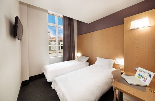 Castres Hotel | B&B HOTEL Castres Centre Gambetta
