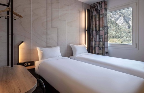 Cluses Hotel | B&B HOTEL Cluses Sud