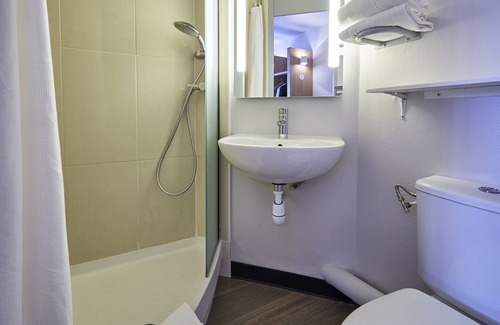 Villeneuve-Loubet Hotel | B&B HOTEL Villeneuve-Loubet Plage