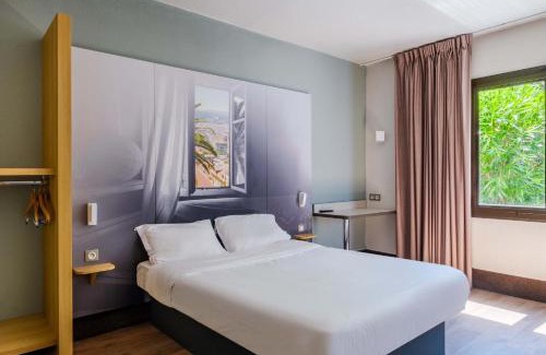 Villeneuve-Loubet Hotel | B&B HOTEL Villeneuve Loubet Village