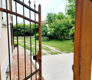 Stagno Lombardo Cama Y Desayuno | B&B La Sbàgera