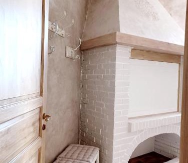 Stagno Lombardo Cama Y Desayuno | B&B La Sbàgera