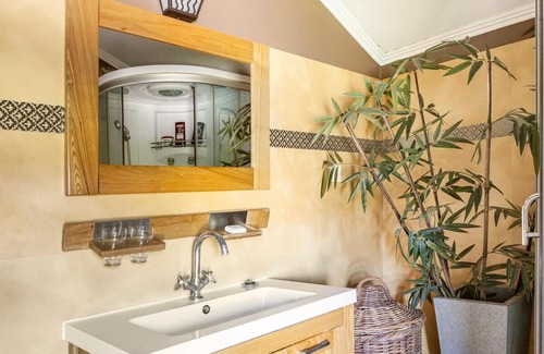 Ameal Casa | B&B Quarto Verde Estilo Africano