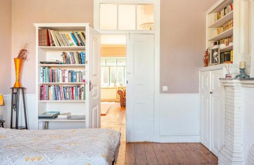 Ameal Casa | B&B Quarto Violeta com Chaminé