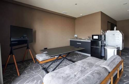 Naha City Centre Apartamento | B/C HOTEL NAHA Hotel with rental car