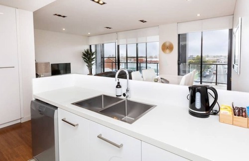 Turvey Park Apartamento | B1/302-1 Flinders St · Stylish Inner City Penthouse Apartment