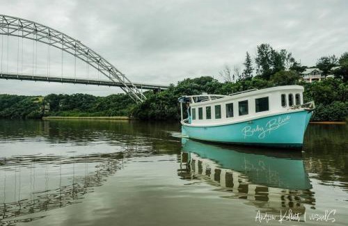 Mzamba Beach Alquiler De Eote | Baby Blue Houseboat