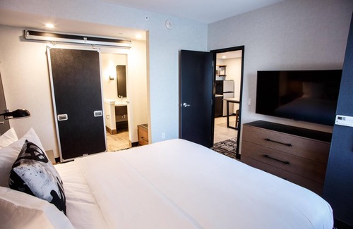 Lititz Hotel | Backstage vibe- Lancaster charm -King Room w/Kitchenette & Separate Seating Area