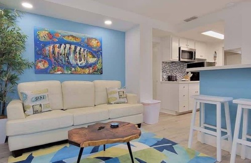 South Padre Island Casa | Bahama Mama House 4 Bedroom Home by RedAwning