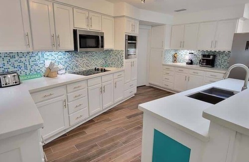 South Padre Island Casa | Bahama Mama House 4 Bedroom Home by RedAwning