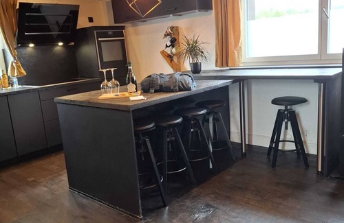 Verbandsgemeinde Pellenz Apartamento | Bahnhofsoase - Wellness & Spa at Kruft train station - prices may vary!