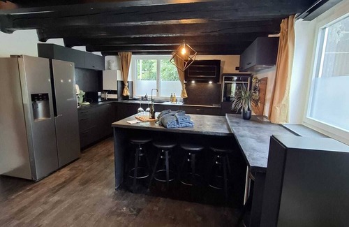 Verbandsgemeinde Pellenz Apartamento | Bahnhofsoase - Wellness & Spa at Kruft train station - prices may vary!