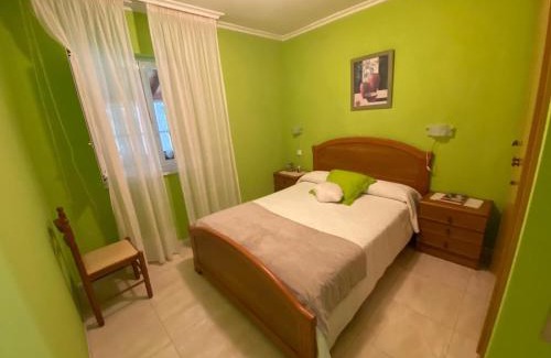 Figueras (Castropol) Apartamento | Bajo apartamentos Casa Paquita