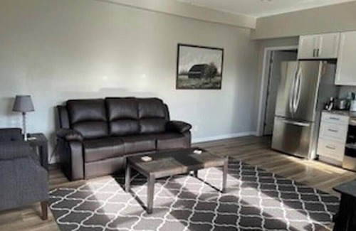 West Hazel Dell Casa | Bakers Jr. Bungalow