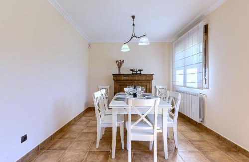 Bakio Casa | Bakio Country House by Next Stop Bilbao