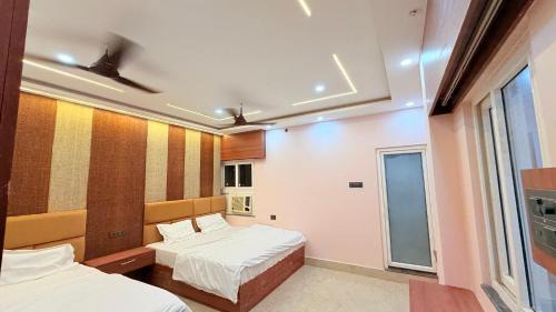 Faizabad Hotel | Balaji Dharmshala