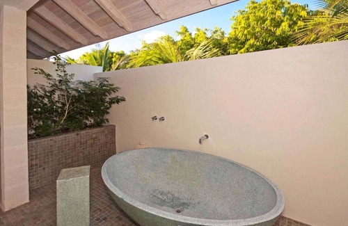 Merlin Bay Villa | Balinese Villa with Ocean Views and Pool - Tom Tom (4 bed)