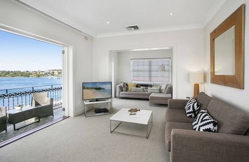 Mosman Apartamento | Balmoral Dreaming - 50m walk to the beach, large 2 bedroom with balcony
