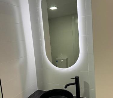 Banana Hotel | Banana Hotel Motel