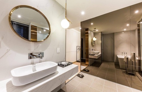 Pangbaeil-tong Hotel | Bangbae Style