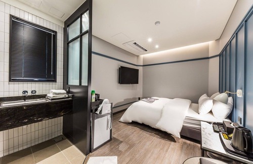 Pangbaeil-tong Hotel | Bangbae Style