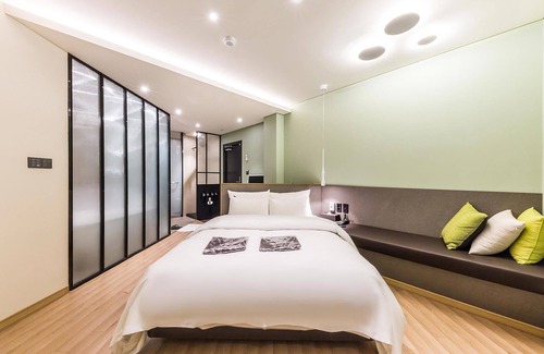 Pangbaeil-tong Hotel | Bangbae Style