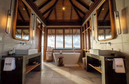 Dhidhoofinolhu Island Hotel | Barceló Whale Lagoon Maldives