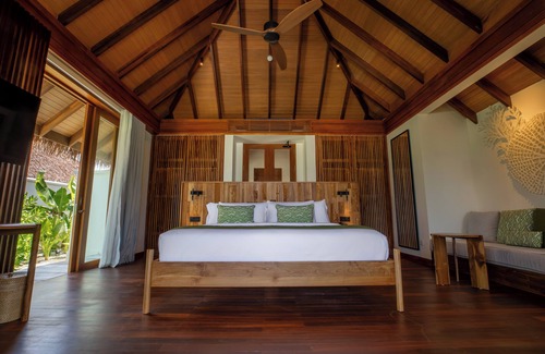 Dhidhoofinolhu Island Hotel | Barceló Whale Lagoon Maldives