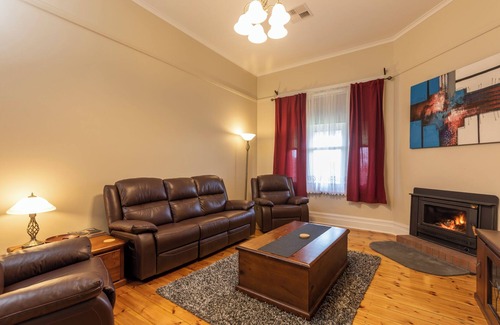 Penrice Cabaña | Barossa Valley - Angaston -Complimentary bottle of wine on arrival