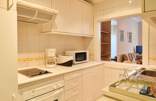 Castellana Hotel | Barrio de Salamanca Suites