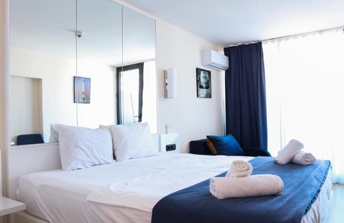 New Boulevard Hotel | Batumi Orbi City Sea View