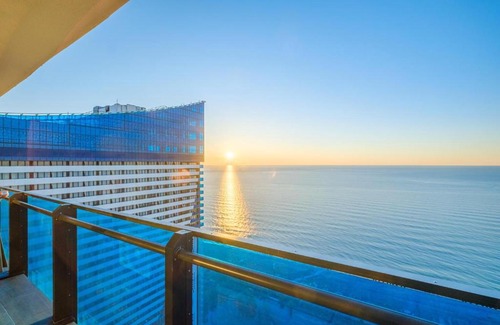 New Boulevard Hotel | Batumi Orbi City Sea View