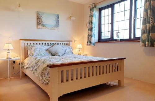 North Buckland Casa | Bay Tree Cottage - cosy home near beach