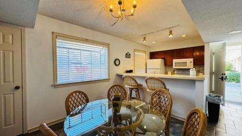 Little River Apartamento | Bay Tree cozy 2BR condo on the ground floor