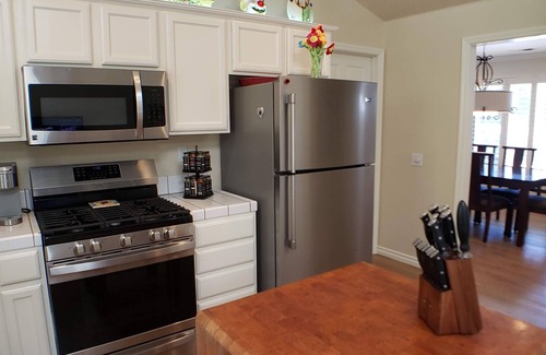 Watsonville Casa | Bay View Ridge: Secluded Home w/Pool and Hot Tub