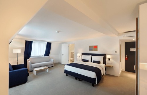 St. Paul Hotel | Bayer 89 Vi Vadi Hotel