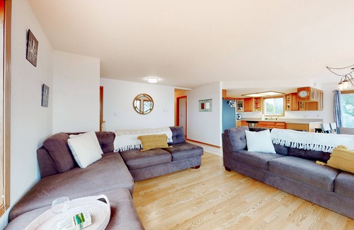 Camano Island Casa | Bayfront home with amazing water & mountain views, deck, lawn, grill, streaming