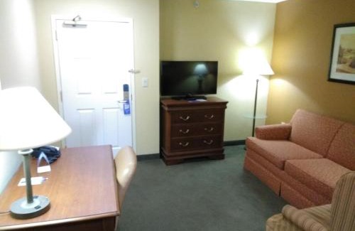 Clinton Hotel | Baymont by Wyndham Clinton