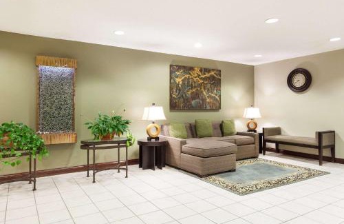 Dale Hotel | Baymont by Wyndham Dale