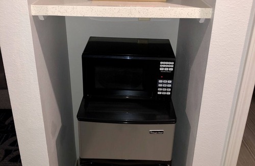 Southeast Houston Hotel | Baymont by Wyndham Houston Hobby Airport