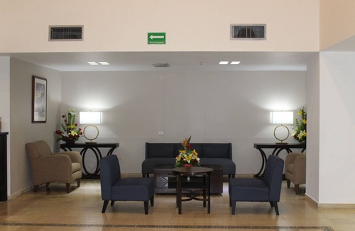 Lázaro Cárdenas Hotel | Baymont Inn and Suites Lazaro Cardenas