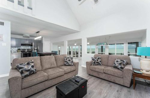 Port Isabel Casa | Bayside Paradise 4BR Home with Patio & Games Room