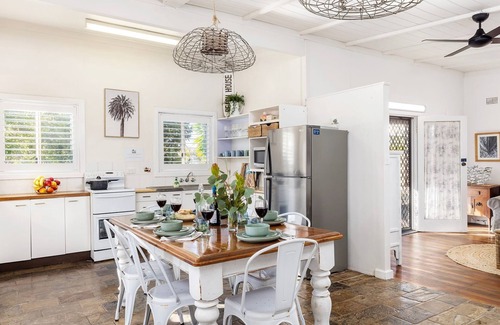 Corlette Casa | Beach Bungalow — Stay 3 Pay 2