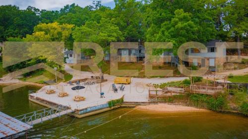 Lake Ozark Casa | Beach Cabin #6
