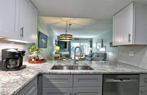 Whitney Beach Condominio | Beach Resort Castillo # 23: 1 BR / 1 BA Resort en Longboat Key por RVA, para 4 personas