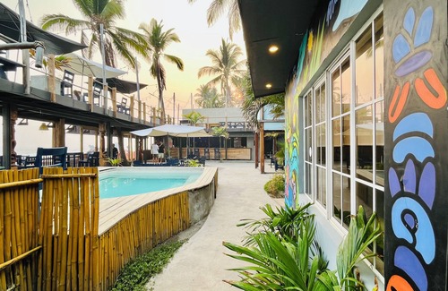 El Tunco Apartamento | Beach Front Room at Playa EL Tunco Surf Spots La Bocana and Sunzal