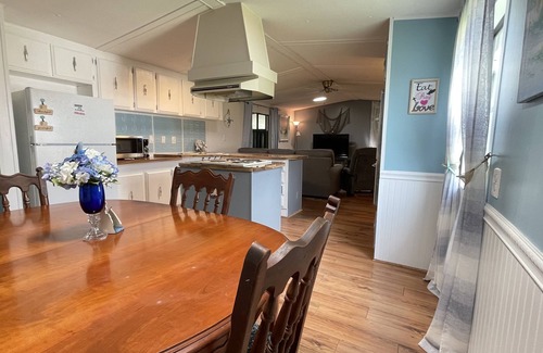 Silver Lake Casa | BEACH HOUSE THE VILLAGES FL.